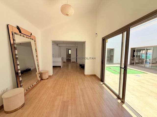 4 soveværelse Villa til salg i Golf del Sur, San Miguel de Abona med garage - € 1.200.000 (Ref: 9827996)