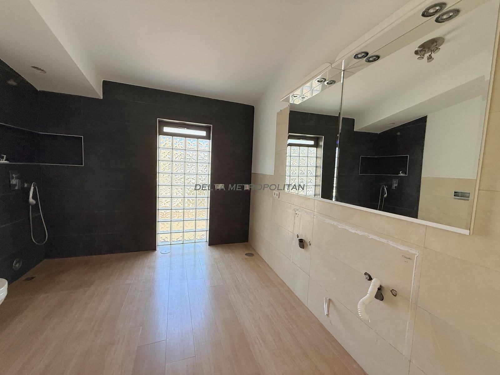 4 bedroom Villa for sale in Golf del Sur with garage - € 1,200,000 (Ref: 9827996)