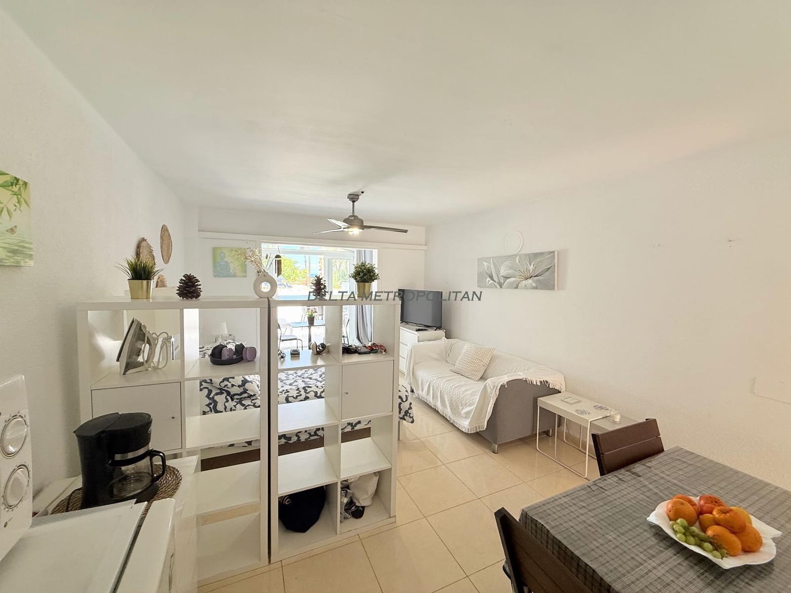Studio for sale in Playa de las Americas with pool - € 264,999 (Ref: 9838621)