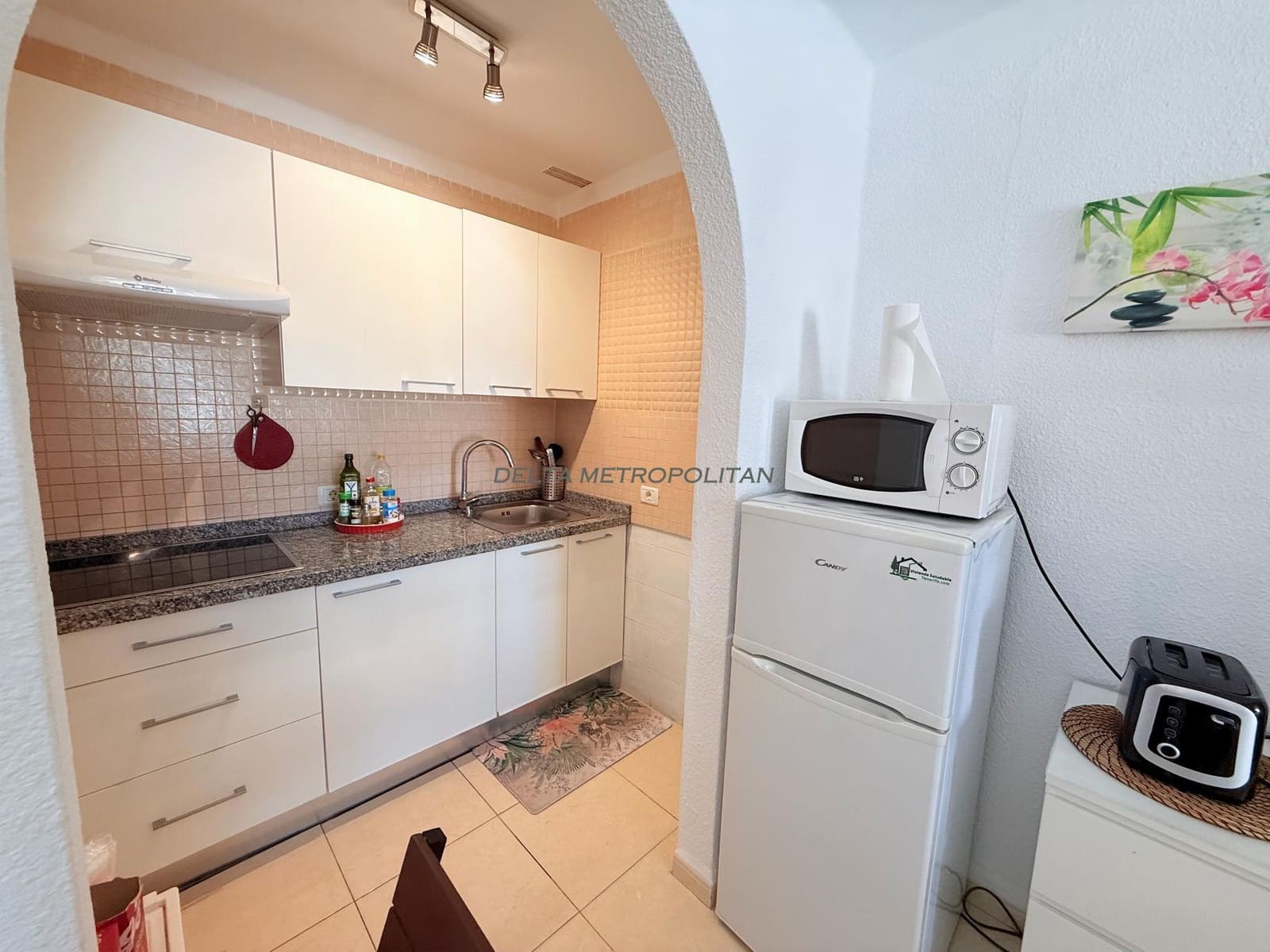 Studio for sale in Playa de las Americas with pool - € 264,999 (Ref: 9838621)