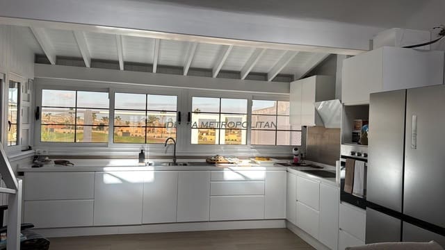 Adosado de 2 habitaciones en Golf del Sur, San Miguel de Abona en venta con piscina - 621.565 € (Ref: 9838622)