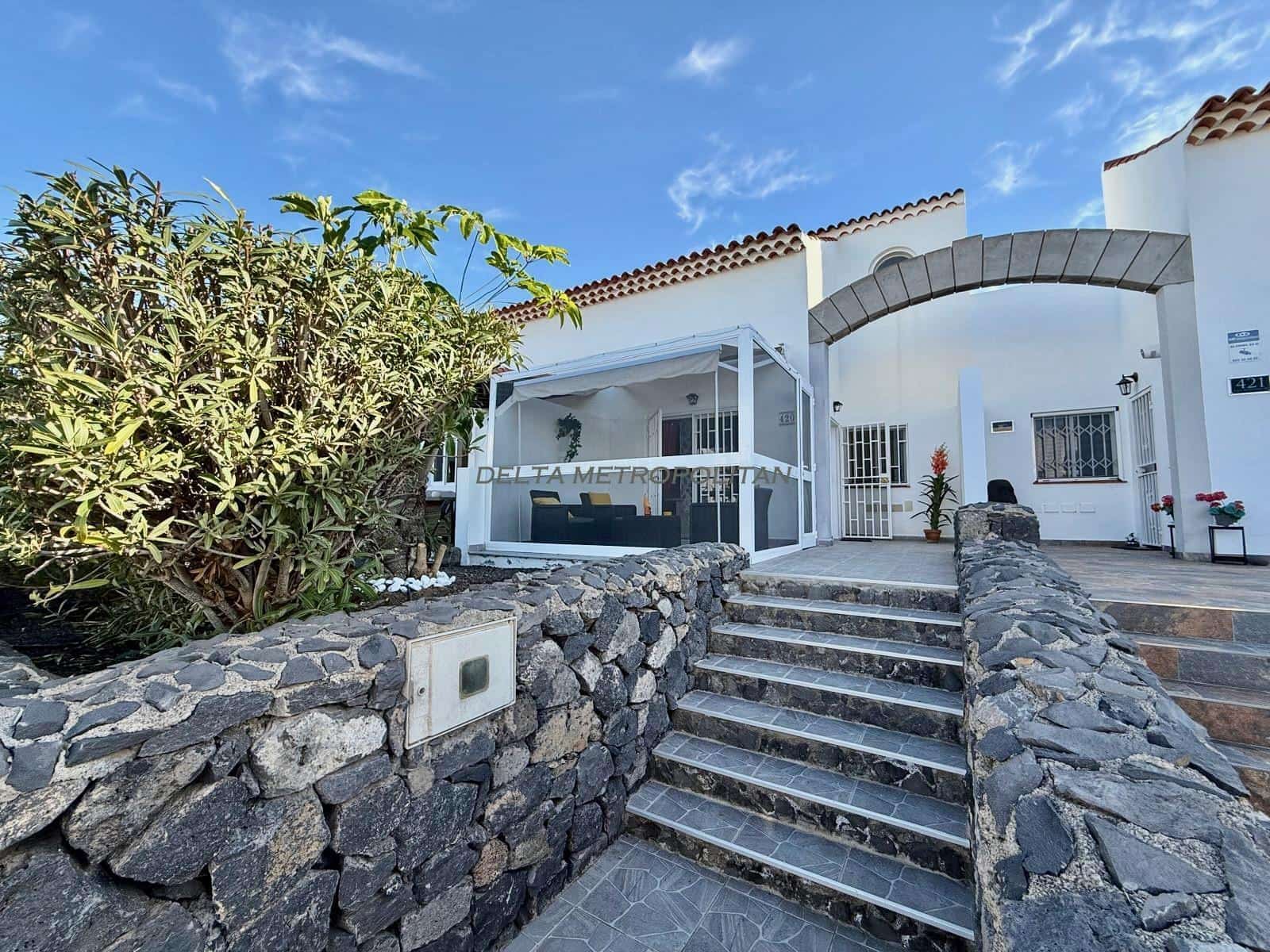 2 bedroom Apartment for sale in Golf del Sur with pool - € 350,000 (Ref: 9844537)