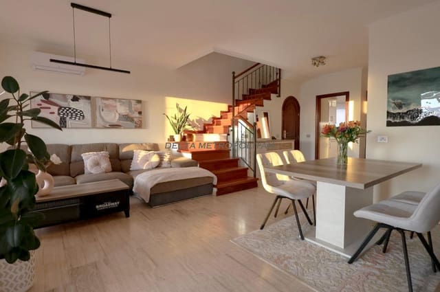 4 chambre Maison de Ville à vendre à Chayofa, Arona avec garage - 660 000 € (Ref: 9848276)