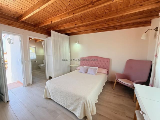2 soverom Hus til salgs i Golf del Sur, San Miguel de Abona med svømmebasseng - € 420 000 (Ref: 9891366)