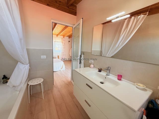 2 soverom Hus til salgs i Golf del Sur, San Miguel de Abona med svømmebasseng - € 420 000 (Ref: 9891366)