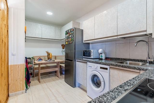 2 bedroom Apartment for sale in Amarilla Golf with pool garage - € 350,000 (Ref: 9939101)