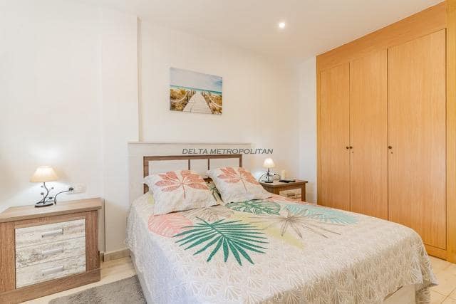 2 bedroom Apartment for sale in Amarilla Golf with pool garage - € 350,000 (Ref: 9939101)