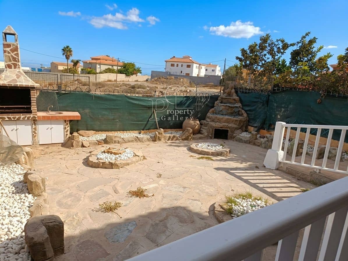 2 quarto Apartamento para venda em Los Cristianos com piscina garagem - 540 000 € (Ref: 10094149)