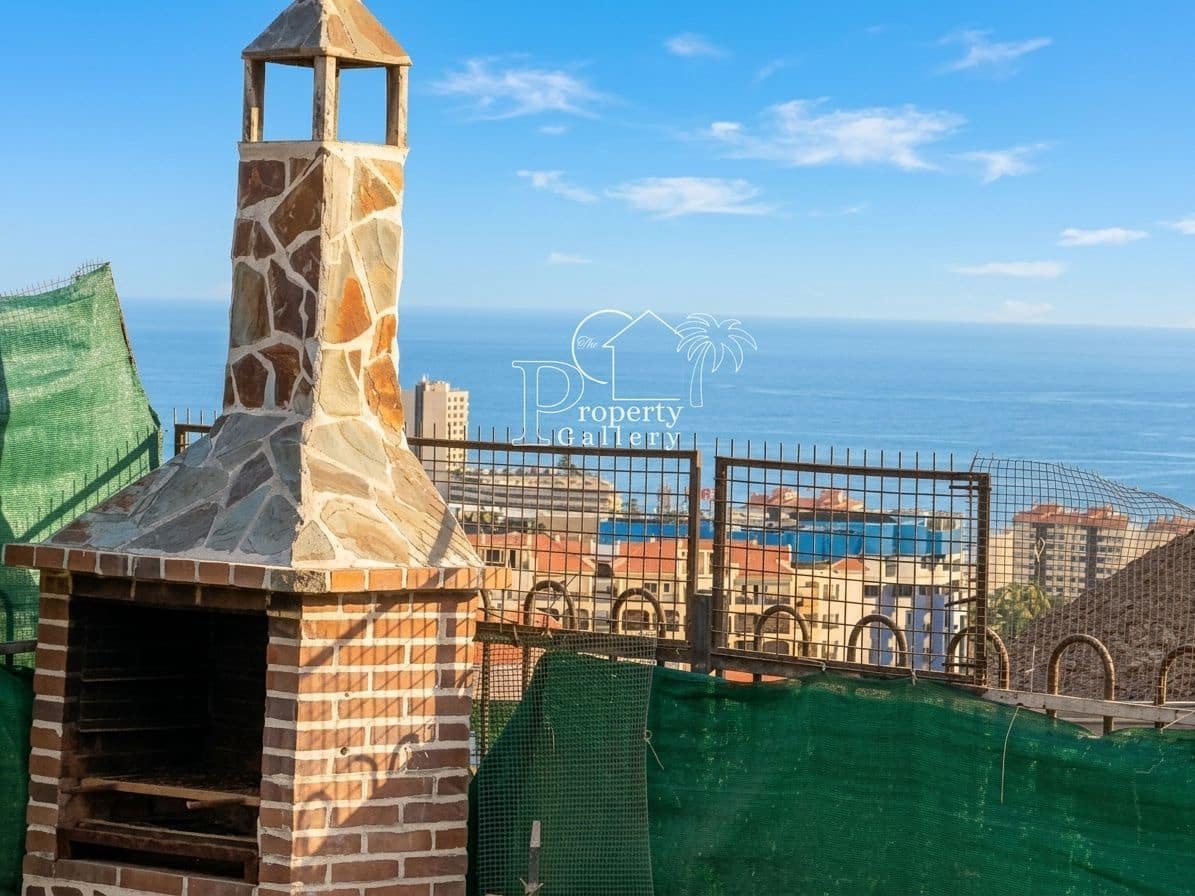 2 quarto Apartamento para venda em Los Cristianos com piscina garagem - 540 000 € (Ref: 10094149)