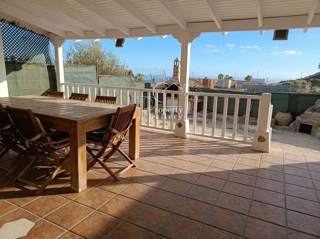 2 quarto Apartamento para venda em Los Cristianos, Arona com piscina garagem - 540 000 € (Ref: 10094149)
