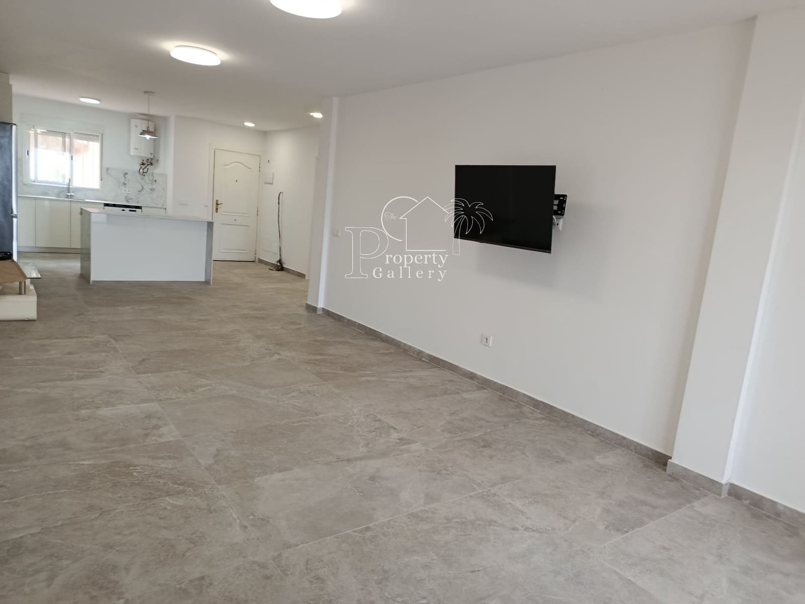 2 quarto Apartamento para venda em Los Cristianos com piscina garagem - 540 000 € (Ref: 10094149)