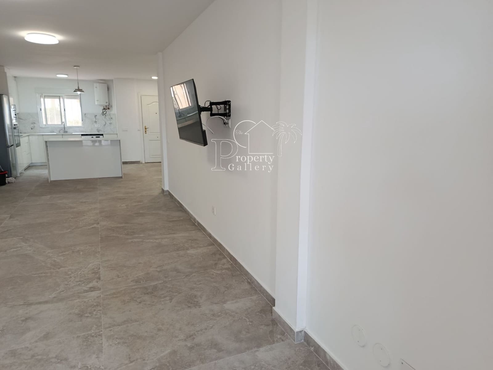 2 quarto Apartamento para venda em Los Cristianos com piscina garagem - 540 000 € (Ref: 10094149)