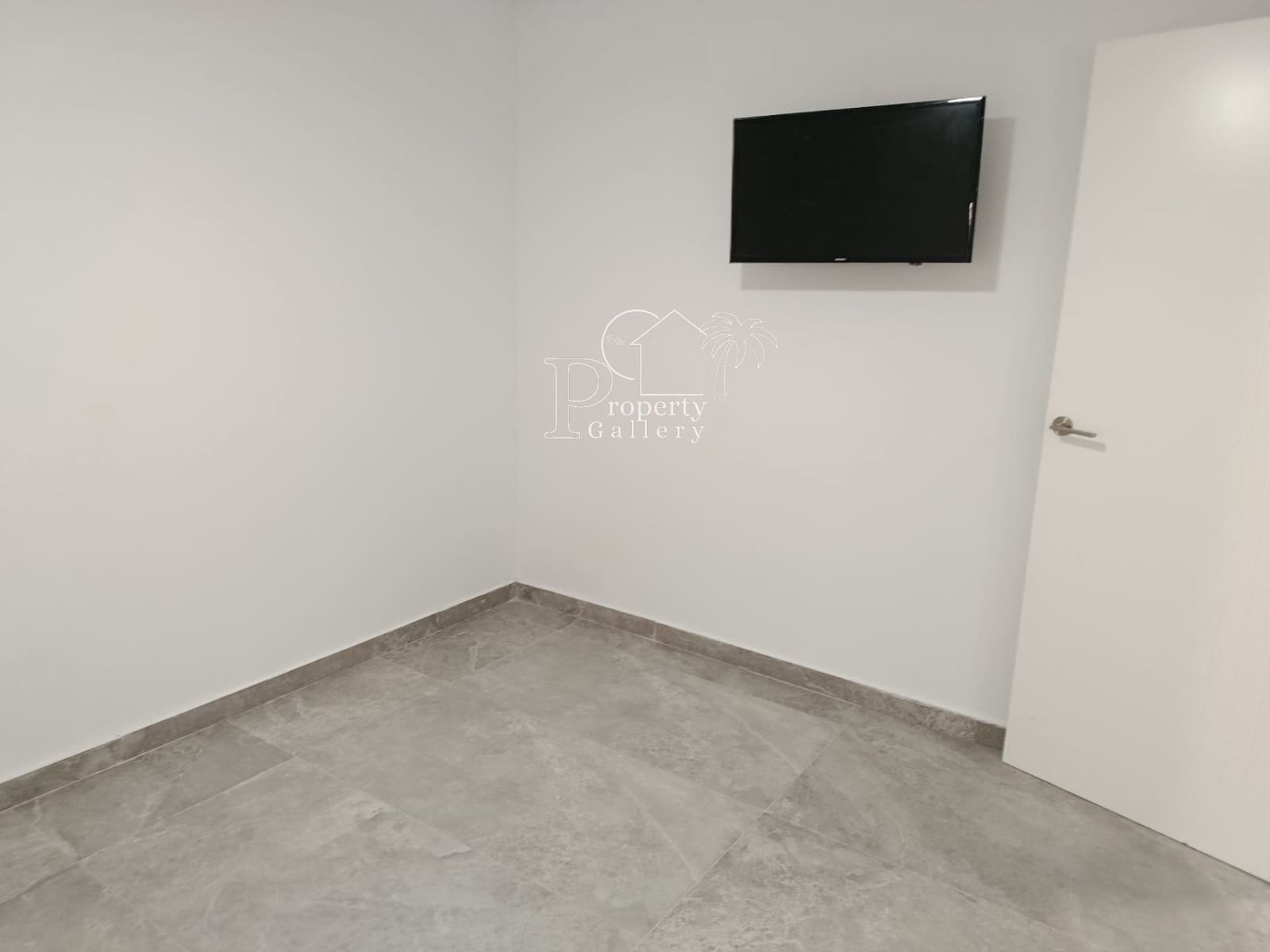 2 quarto Apartamento para venda em Los Cristianos com piscina garagem - 540 000 € (Ref: 10094149)