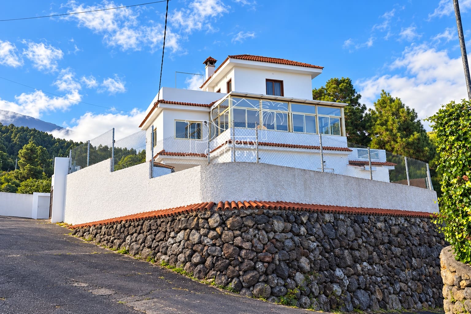 4 Zimmer Finca/Landgut zu verkaufen in Icod de los Vinos mit Pool Garage - 285.000 € (Ref: 10182436)