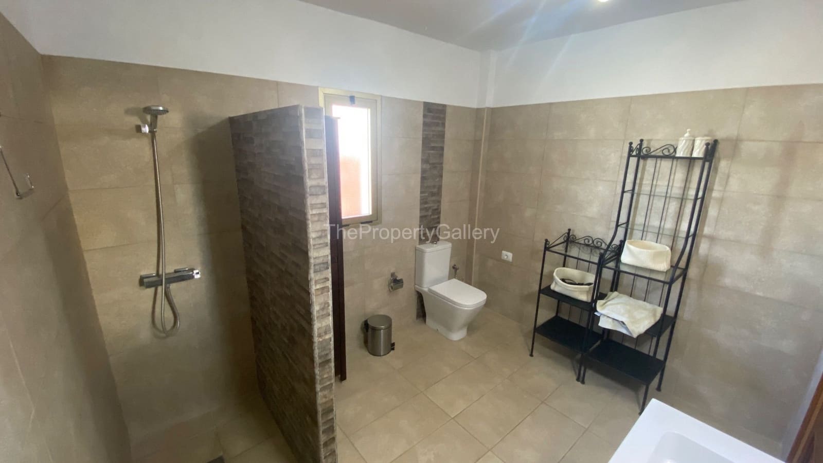 3 soveværelse Finca/Landehus til salg i Adeje med swimmingpool garage - € 1.011.000 (Ref: 8061992)