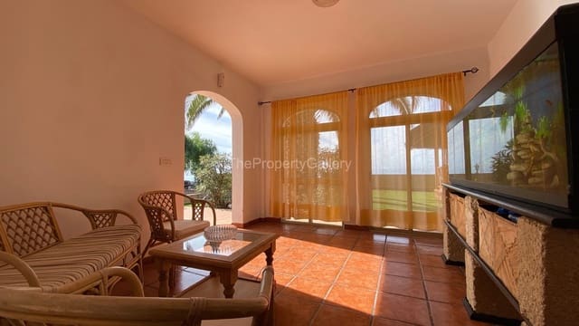 3 bedroom Villa for sale in Adeje with pool garage - € 1,011,000 (Ref: 8061992)