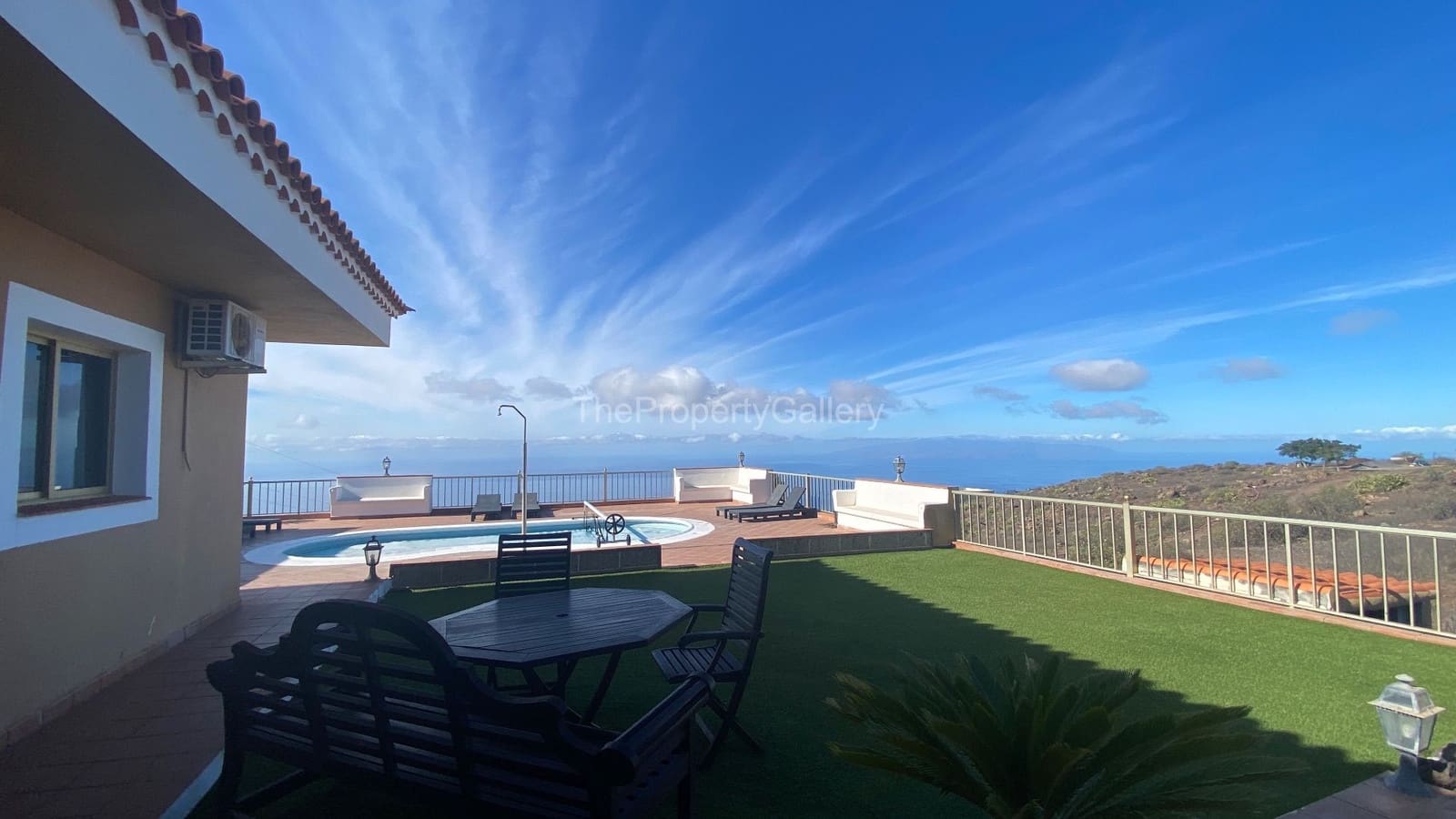 3 soveværelse Finca/Landehus til salg i Adeje med swimmingpool garage - € 1.011.000 (Ref: 8061992)