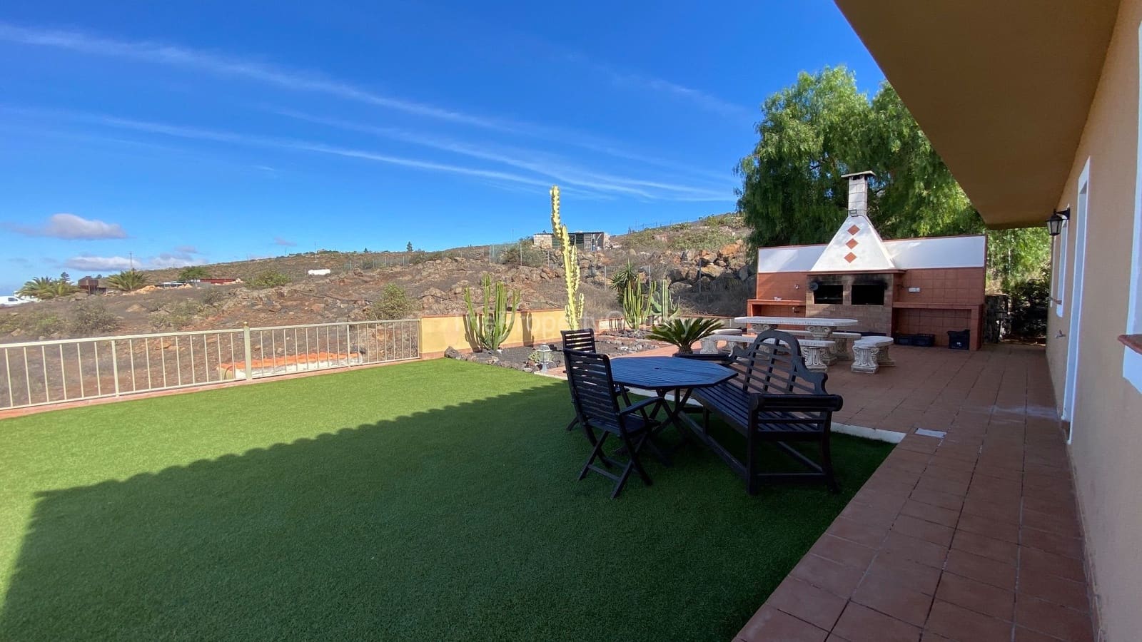 3 soveværelse Finca/Landehus til salg i Adeje med swimmingpool garage - € 1.011.000 (Ref: 8061992)