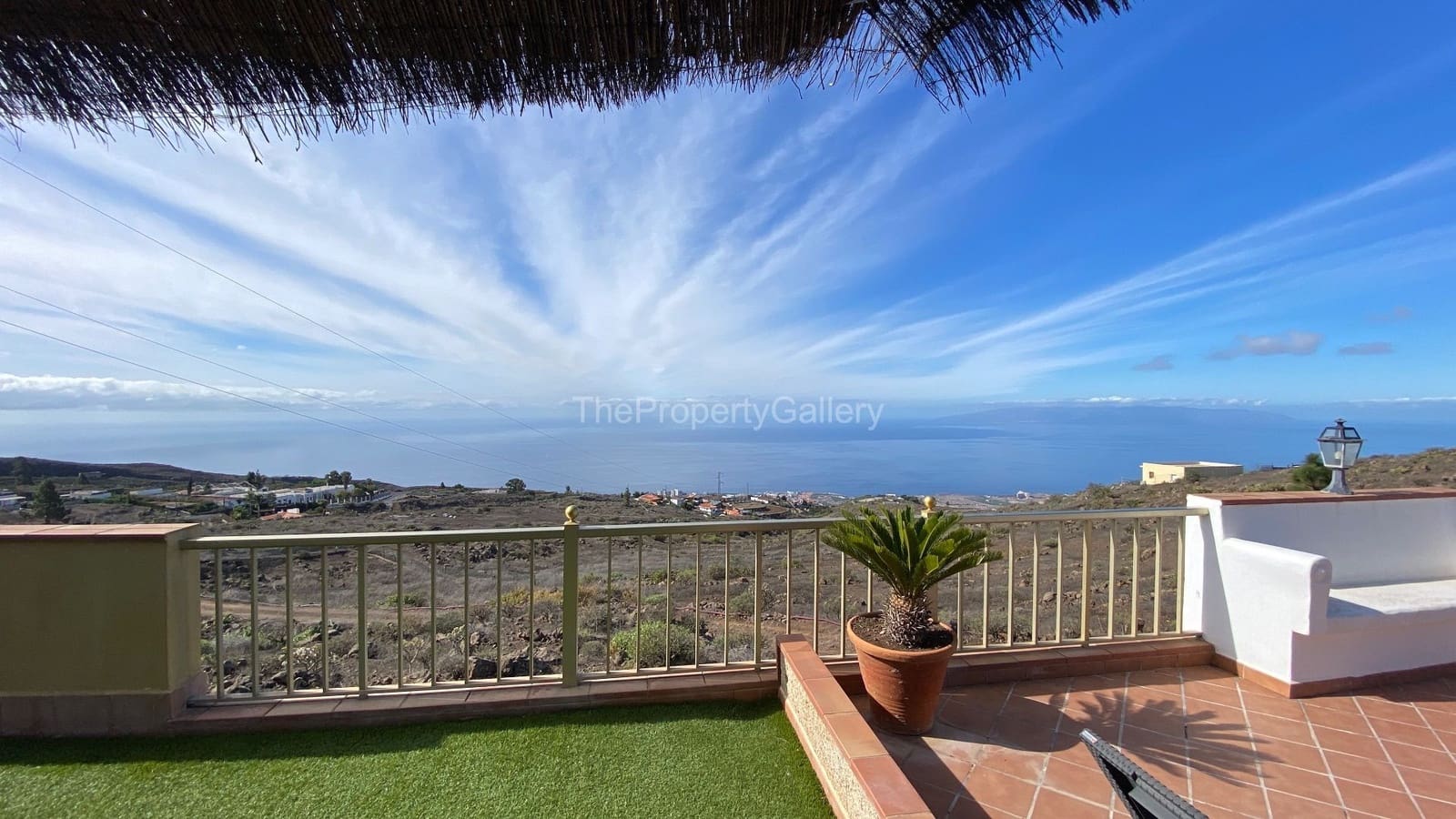 3 soveværelse Finca/Landehus til salg i Adeje med swimmingpool garage - € 1.011.000 (Ref: 8061992)