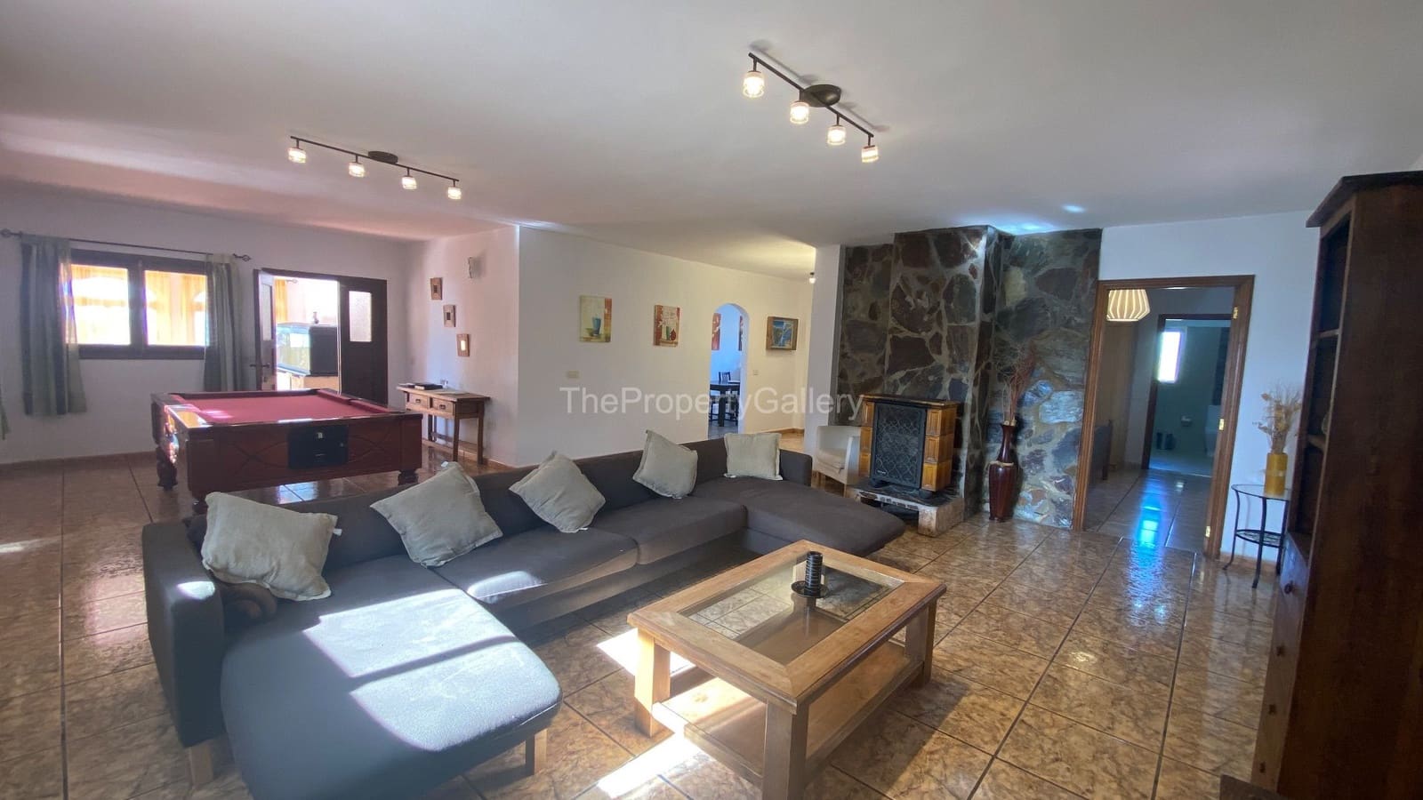 3 soveværelse Finca/Landehus til salg i Adeje med swimmingpool garage - € 1.011.000 (Ref: 8061992)