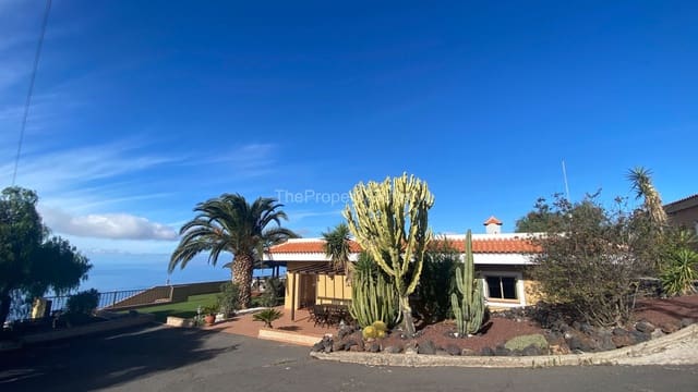 3 soveværelse Finca/Landehus til salg i Adeje med swimmingpool garage - € 1.011.000 (Ref: 8061992)