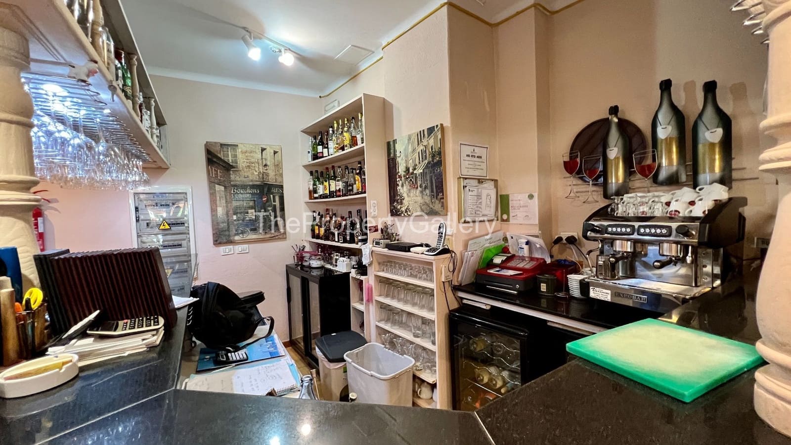 Erhverv til salg i Costa Adeje med garage - € 695.000 (Ref: 8061993)