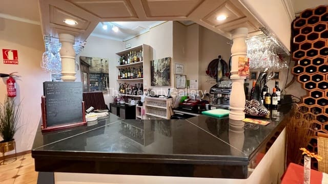 Kommersiell til salgs i San Eugenio Bajo, Adeje med garasje - € 695 000 (Ref: 8061993)