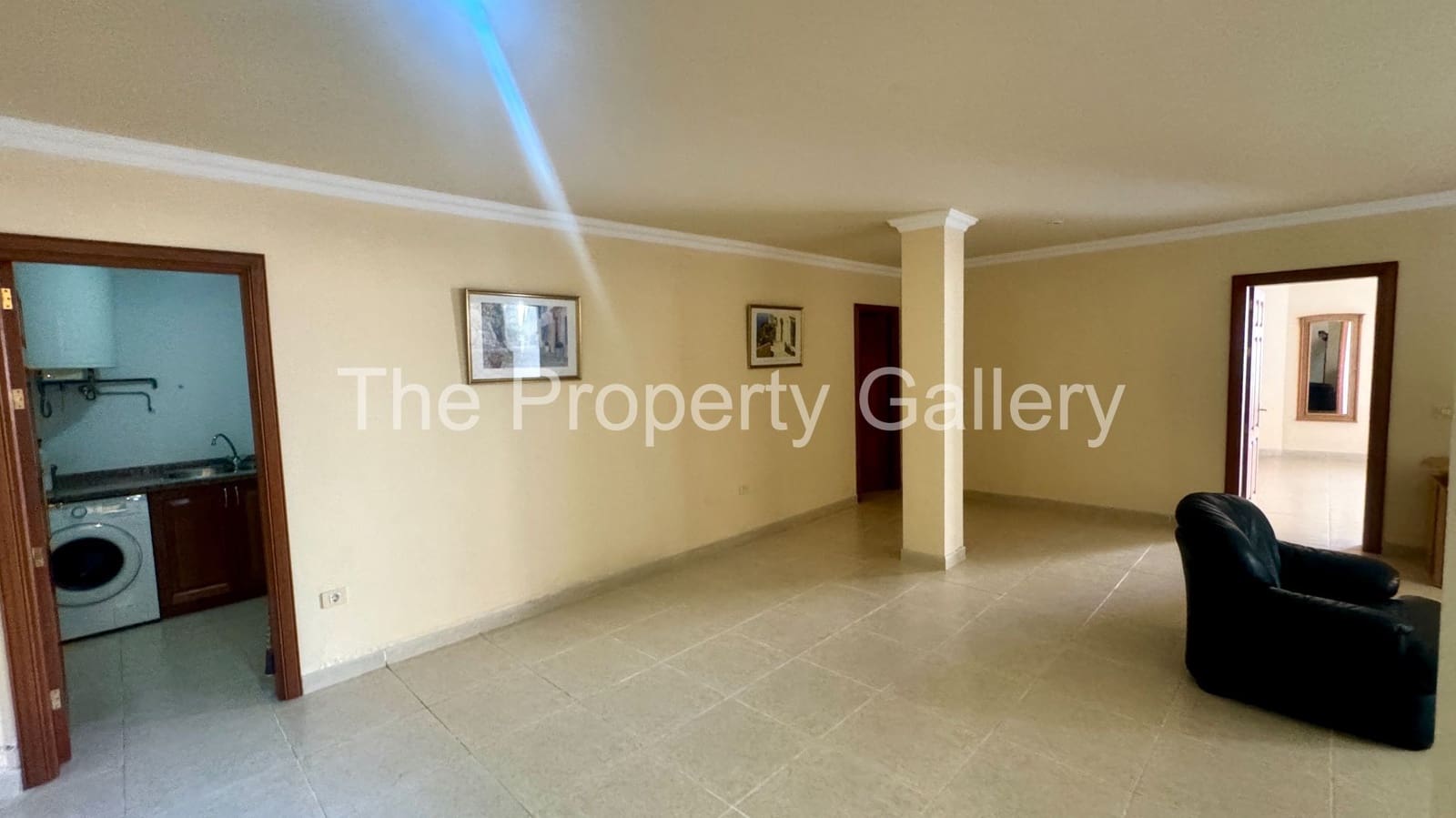 3 soveværelse Villa til salg i Playa del Duque med swimmingpool garage - € 2.199.000 (Ref: 8061999)