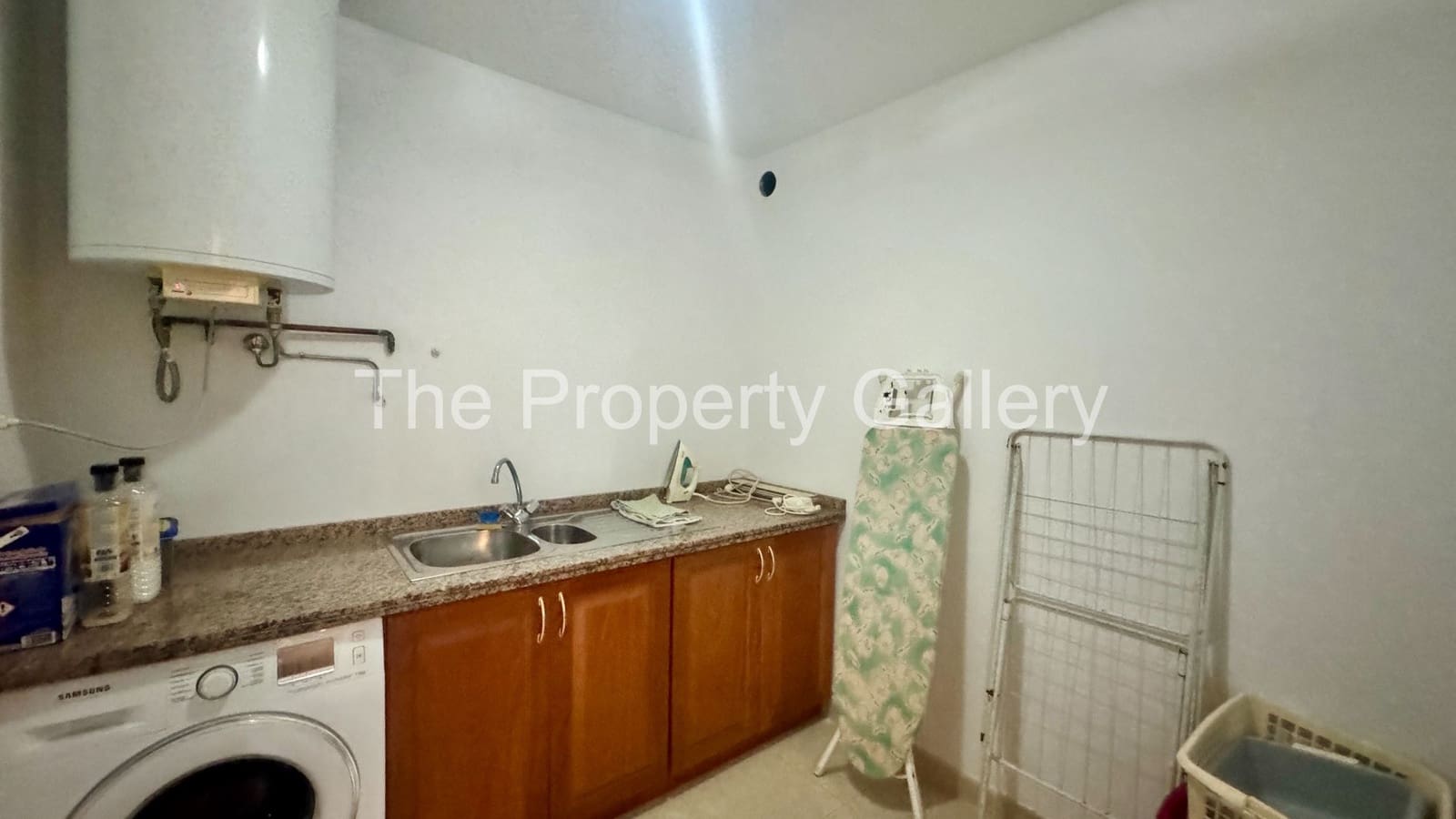 3 soveværelse Villa til salg i Playa del Duque med swimmingpool garage - € 2.199.000 (Ref: 8061999)