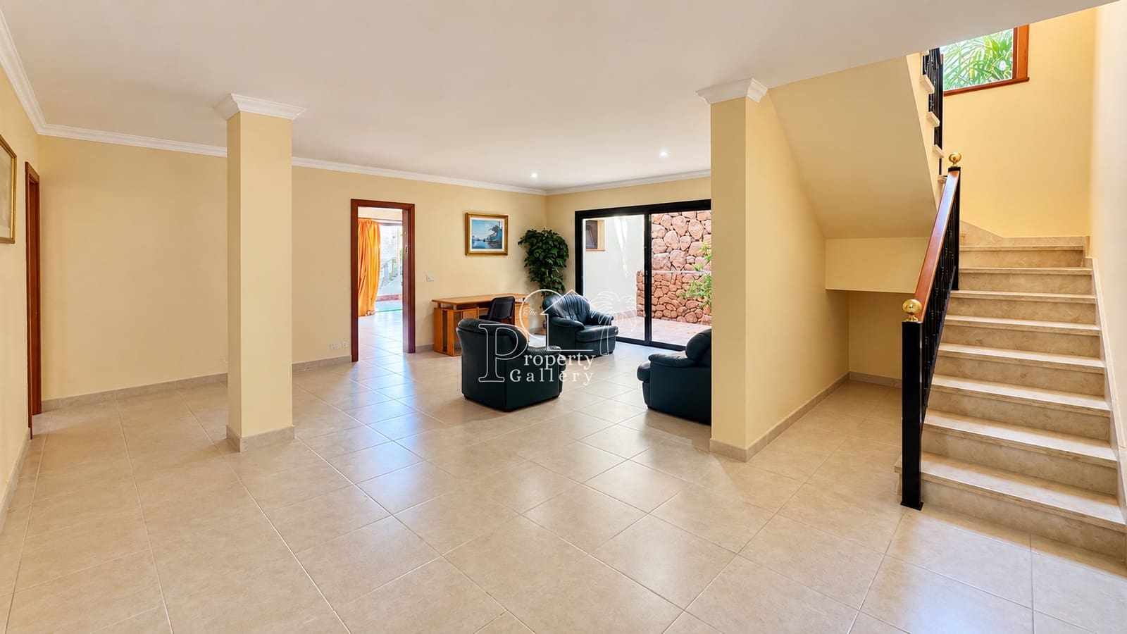 3 chambre Villa/Maison à vendre à Playa del Duque avec piscine garage - 1 850 000 € (Ref: 8061999)