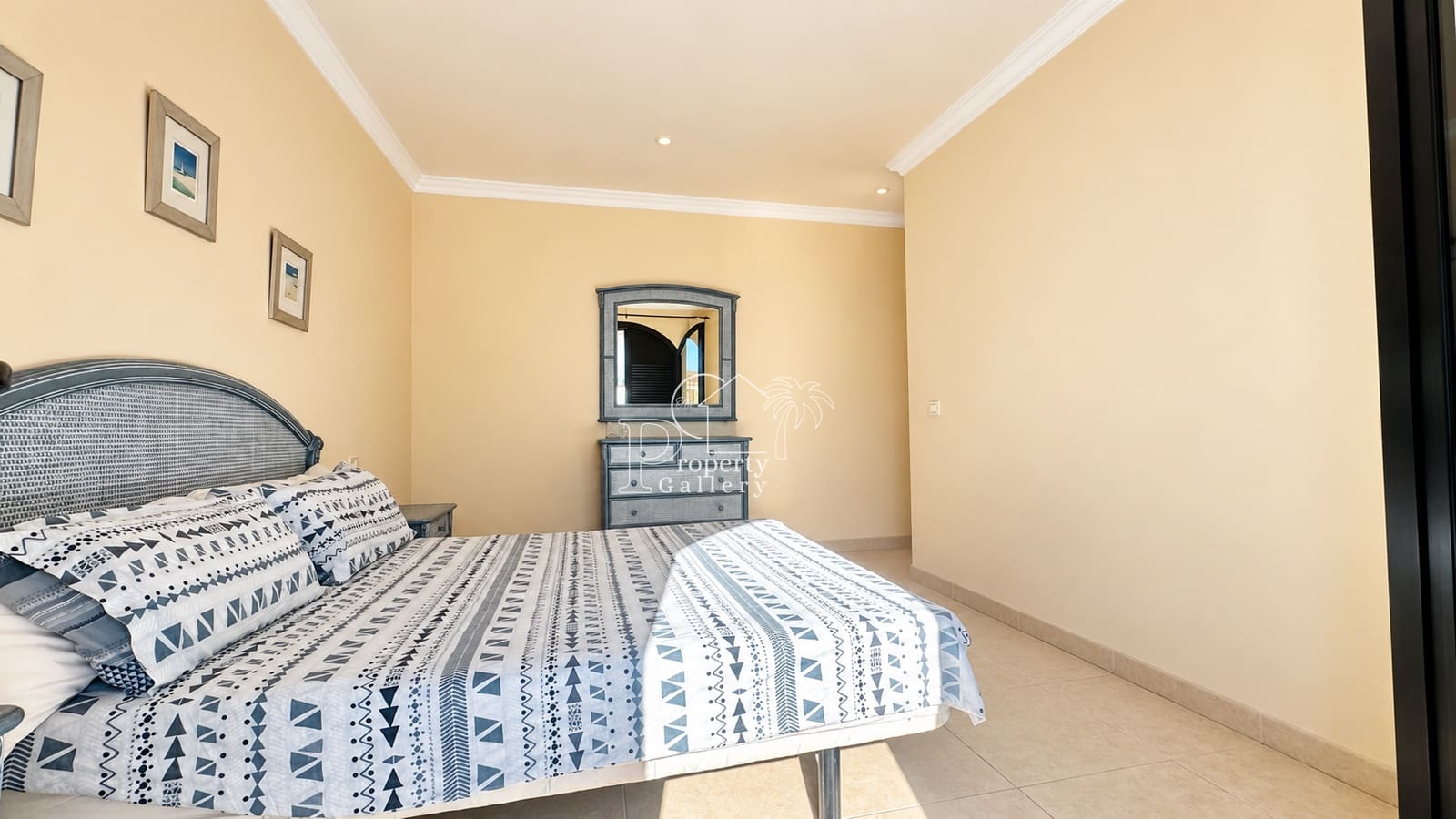 3 chambre Villa/Maison à vendre à Playa del Duque avec piscine garage - 1 850 000 € (Ref: 8061999)