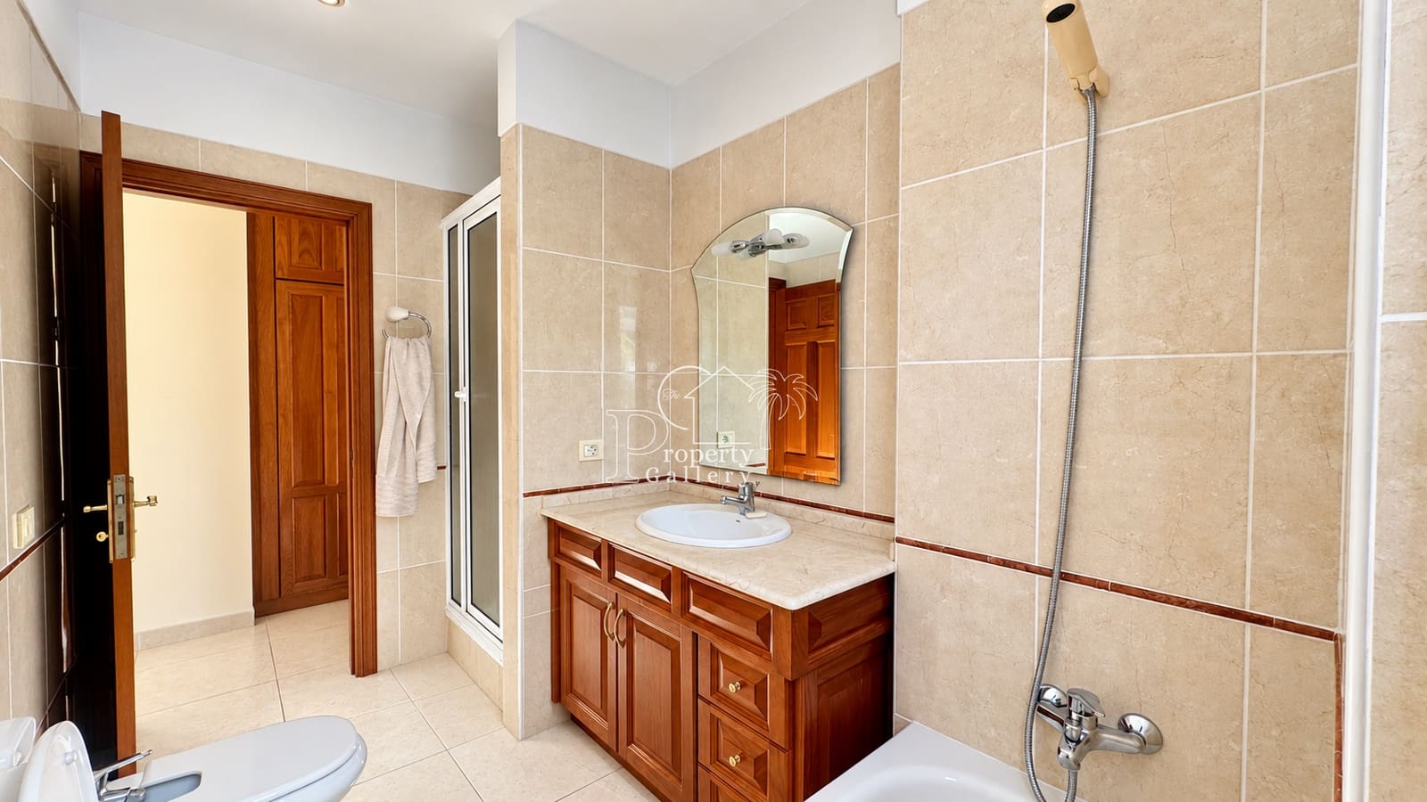 3 chambre Villa/Maison à vendre à Playa del Duque avec piscine garage - 1 850 000 € (Ref: 8061999)