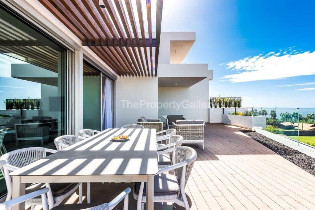 2 sovrum Lägenhet till salu i Guia de Isora med pool garage - 1 030 000 € (Ref: 8300083)