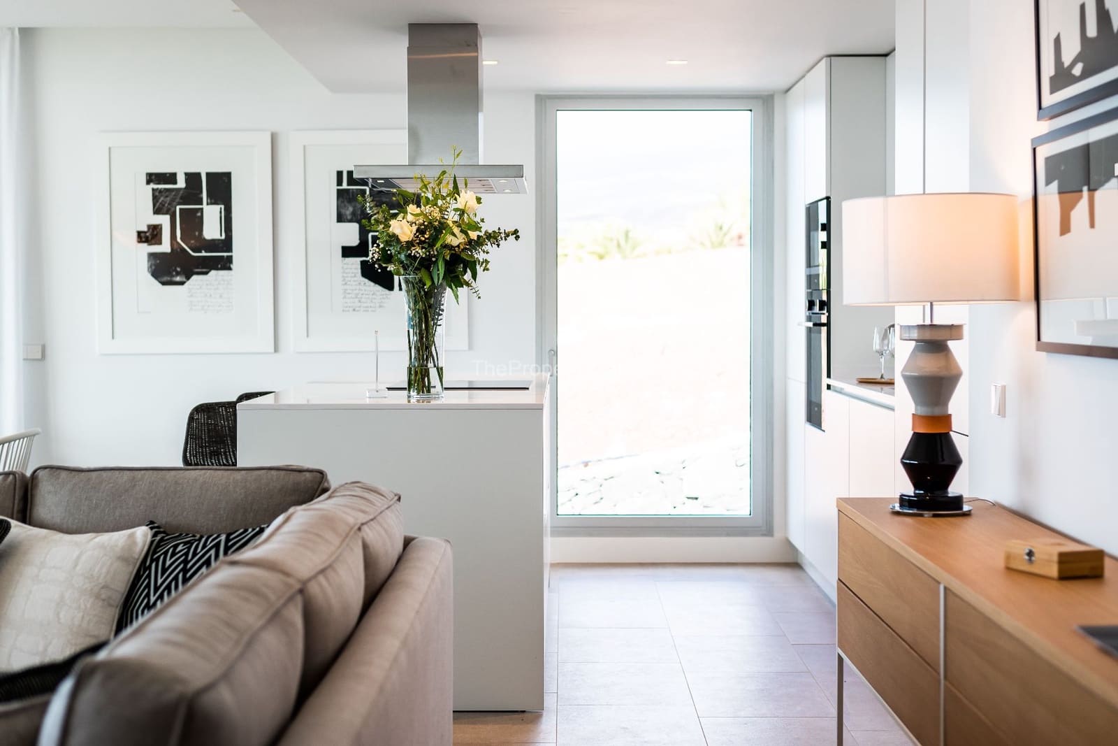 2 sovrum Lägenhet till salu i Guia de Isora med pool garage - 1 030 000 € (Ref: 8300083)