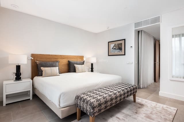 2 bedroom Apartment for sale in Guía de Isora with pool garage - € 900,000 (Ref: 8300085)