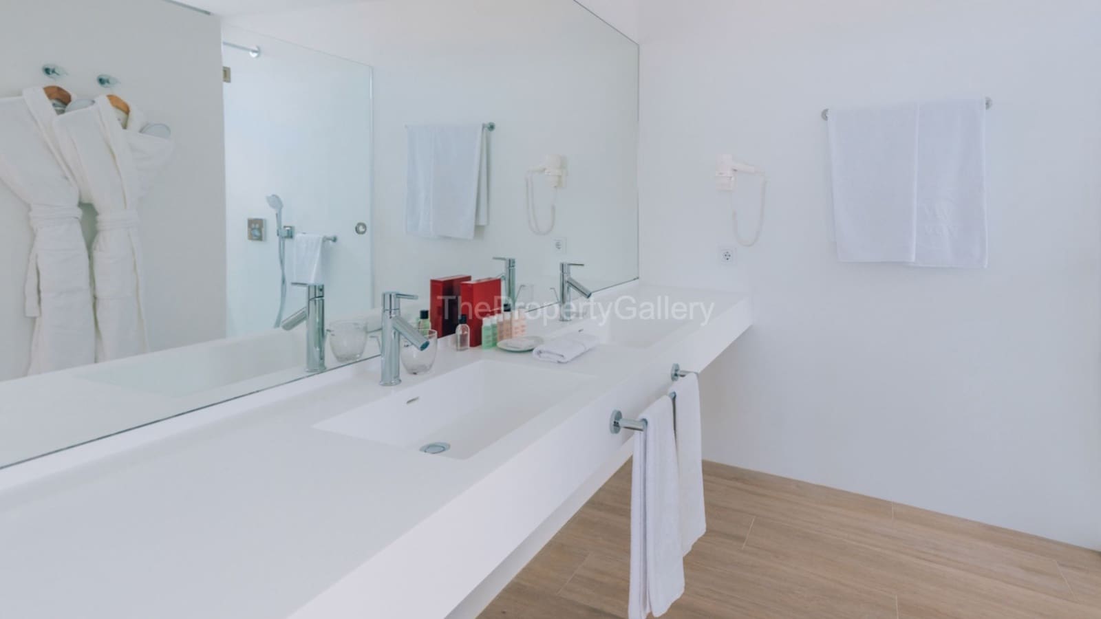 3 soveværelse Villa til salg i Guia de Isora med swimmingpool garage - € 2.100.000 (Ref: 8432379)