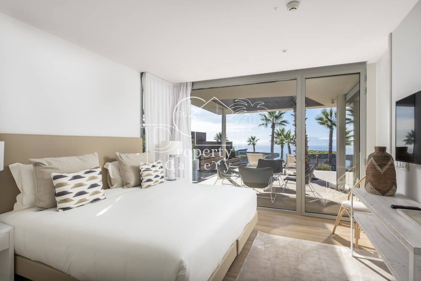 3 soveværelse Villa til salg i Guia de Isora med swimmingpool garage - € 2.100.000 (Ref: 8432379)