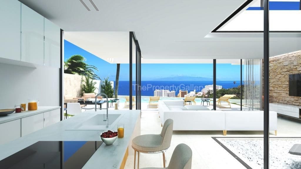 3 soverom Villa til salgs i Costa Adeje med svømmebasseng garasje - € 2 700 000 (Ref: 8454185)