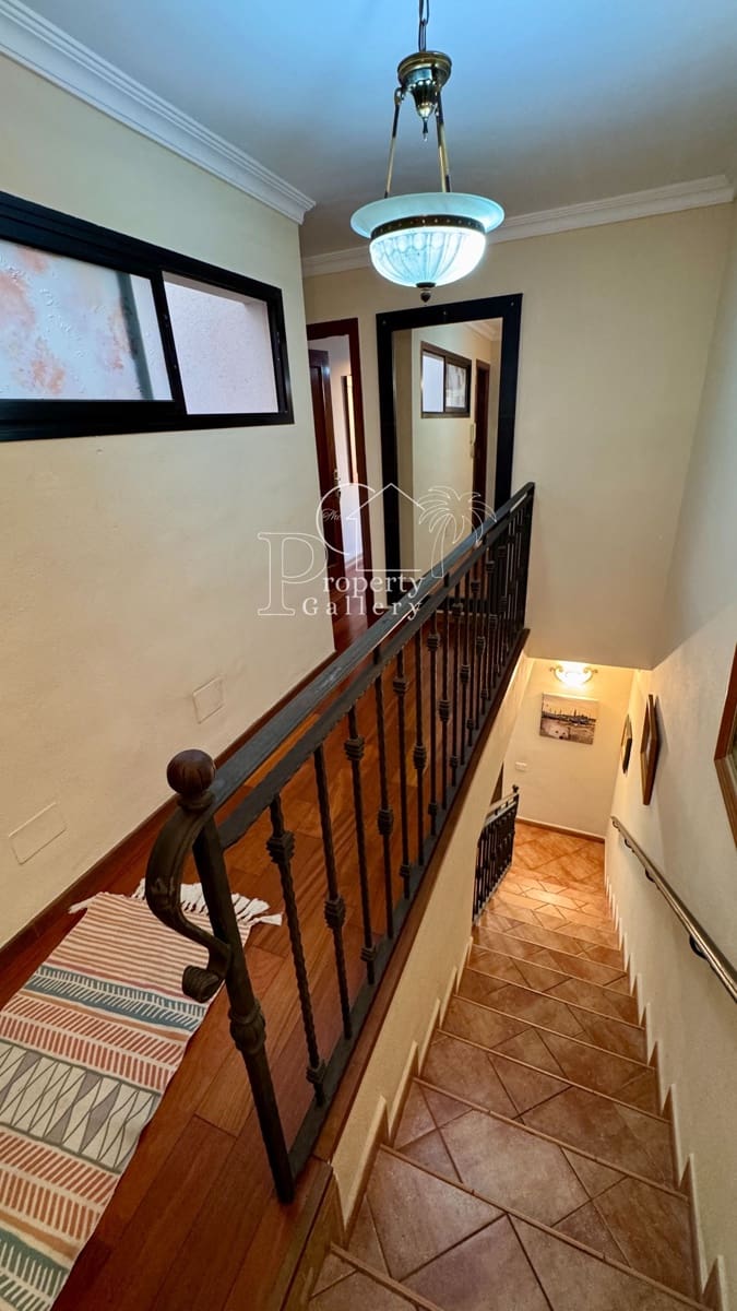 3 chambre Villa/Maison Semi-Mitoyenne à vendre à Adeje avec garage - 550 000 € (Ref: 8614896)