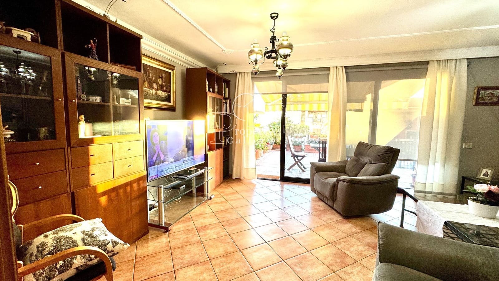 3 chambre Villa/Maison Semi-Mitoyenne à vendre à Adeje avec garage - 550 000 € (Ref: 8614896)