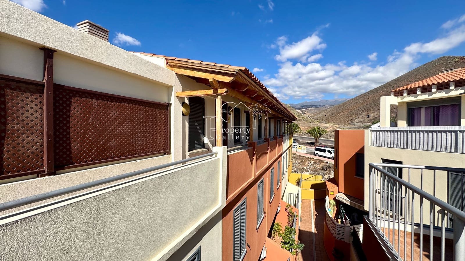 3 soveværelse Lejlighed til salg i Las Chafiras (San Miguel) med garage - € 455.000 (Ref: 8622558)