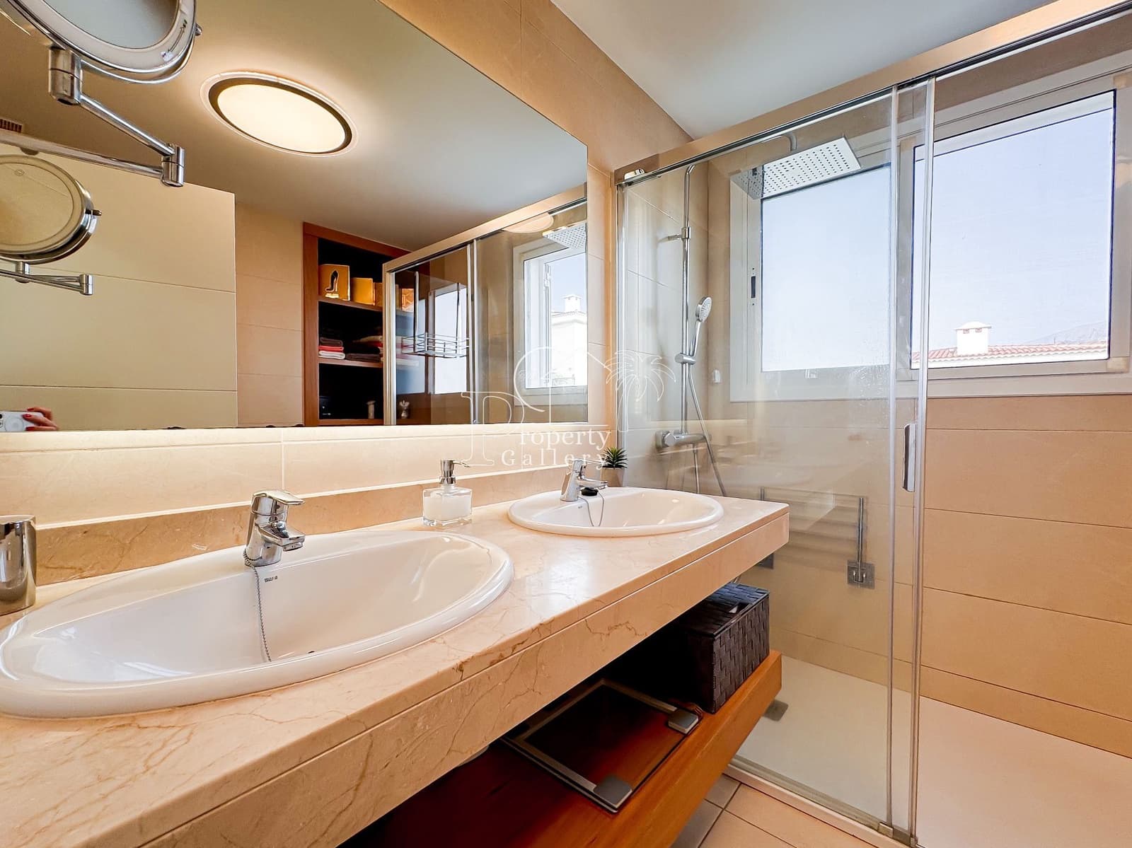 3 soveværelse Villa til salg i Puerto Santiago med swimmingpool garage - € 1.150.000 (Ref: 8697919)