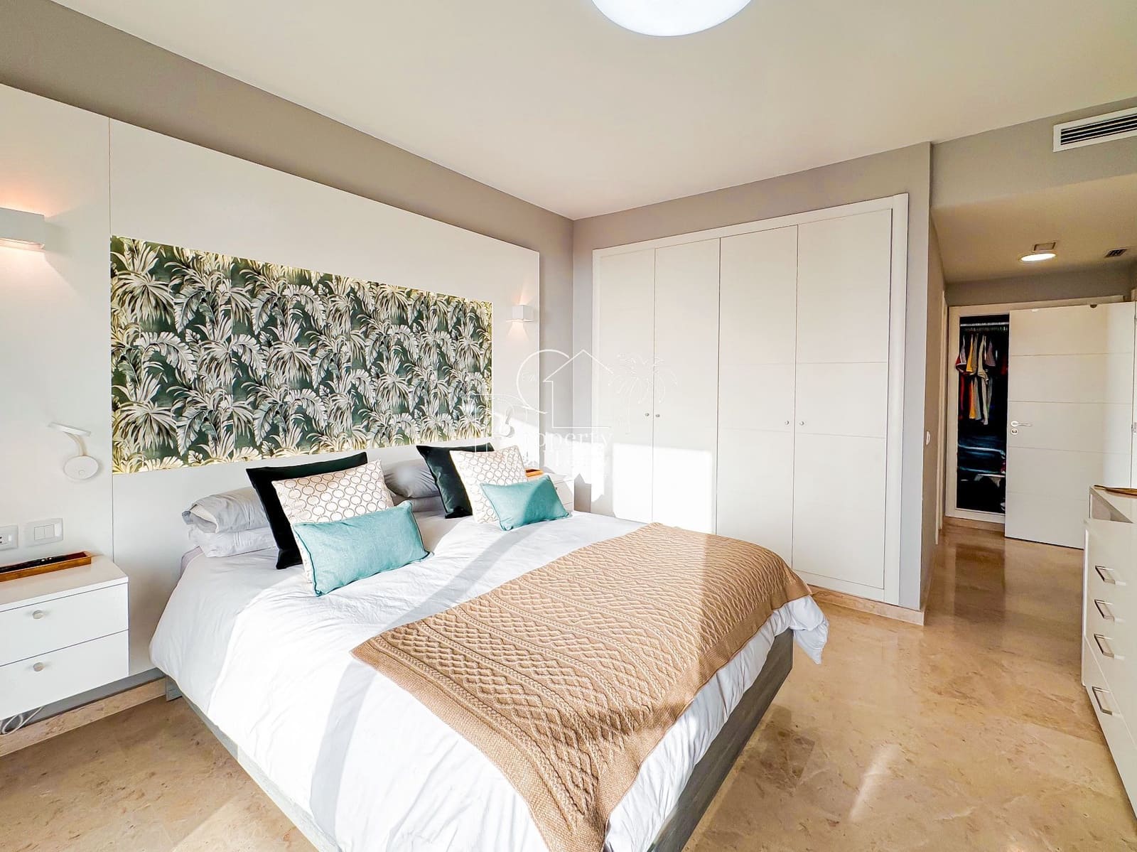 3 soveværelse Villa til salg i Puerto Santiago med swimmingpool garage - € 1.150.000 (Ref: 8697919)