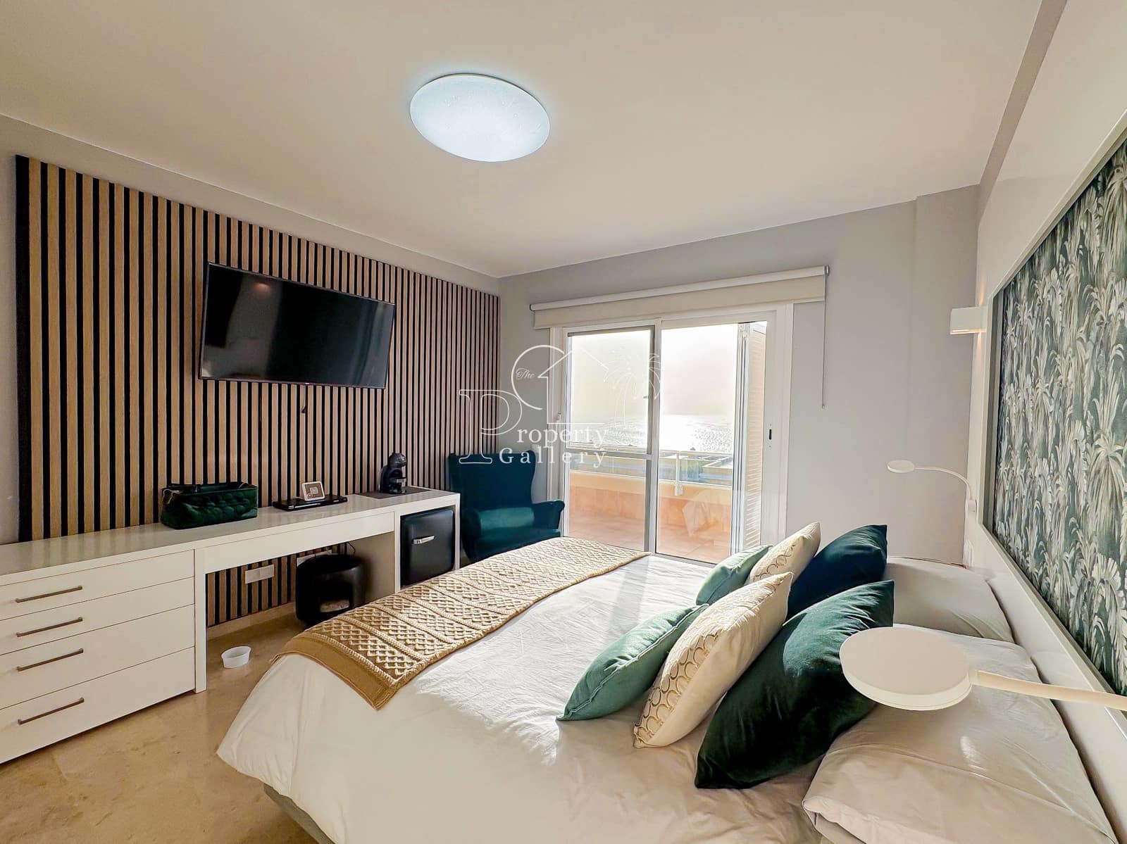 3 soveværelse Villa til salg i Puerto Santiago med swimmingpool garage - € 1.150.000 (Ref: 8697919)