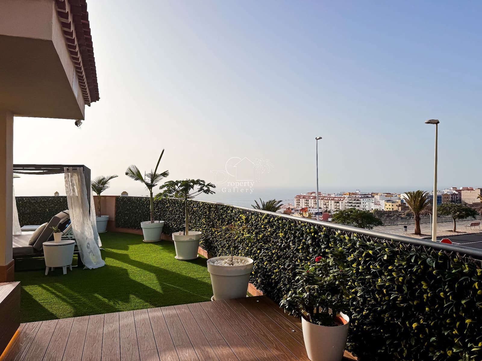 3 soveværelse Villa til salg i Puerto Santiago med swimmingpool garage - € 1.150.000 (Ref: 8697919)