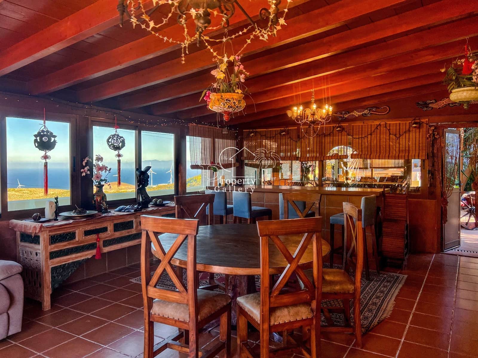 5 soveværelse Finca/Landehus til salg i Arico med swimmingpool garage - € 1.850.000 (Ref: 8703659)