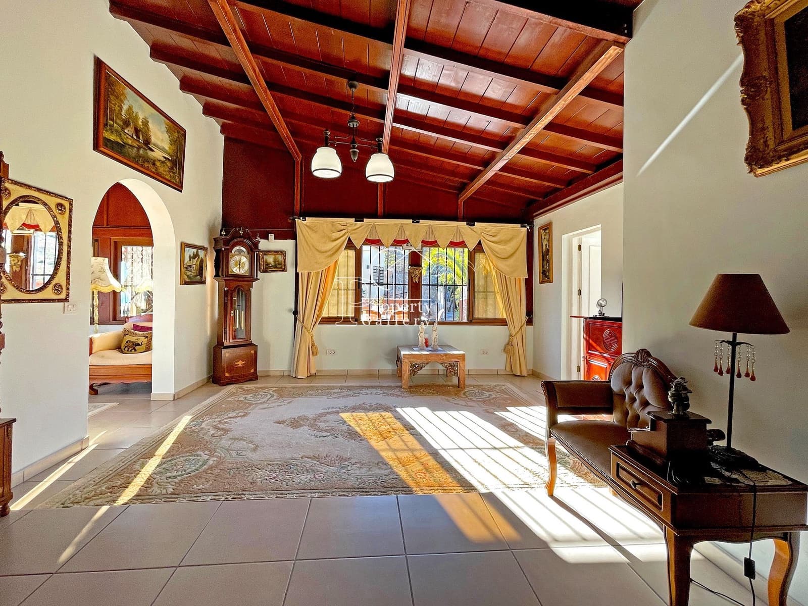 5 soveværelse Finca/Landehus til salg i Arico med swimmingpool garage - € 1.850.000 (Ref: 8703659)