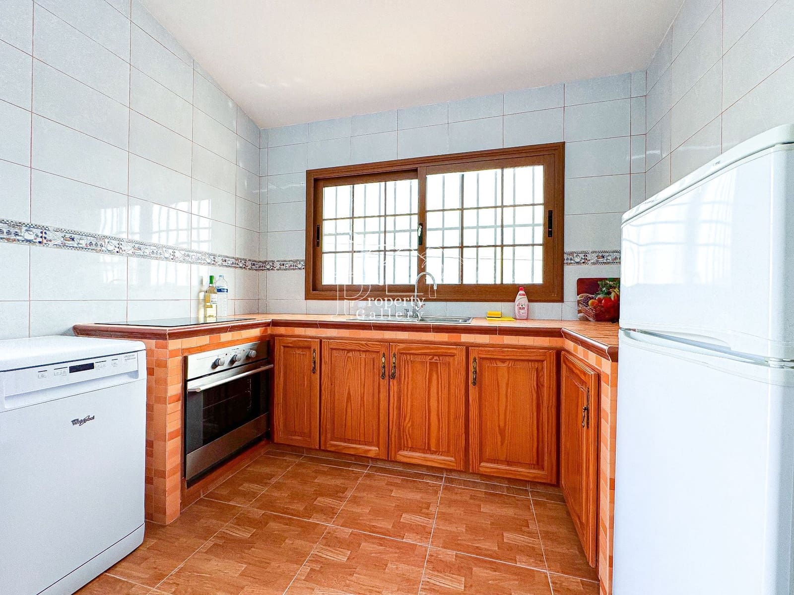 5 soveværelse Finca/Landehus til salg i Arico med swimmingpool garage - € 1.850.000 (Ref: 8703659)