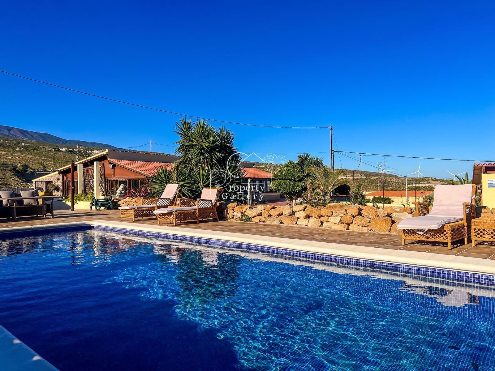 5 soveværelse Finca/Landehus til salg i Arico med swimmingpool garage - € 1.850.000 (Ref: 8703659)