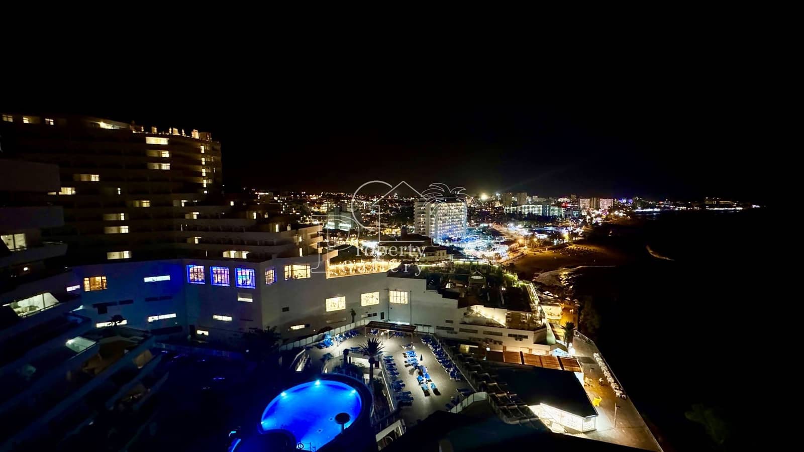 1 bedroom Penthouse for sale in Costa Adeje with pool - € 1,595,000 (Ref: 8840585)